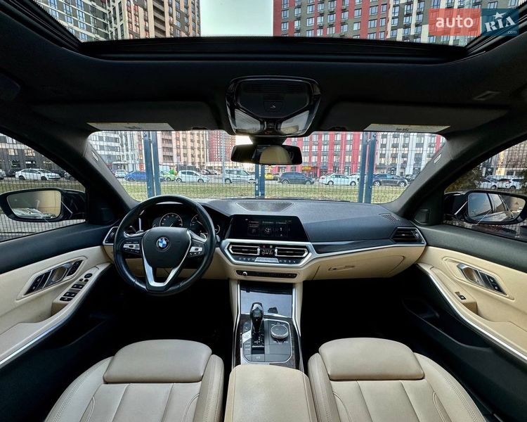 Седан BMW 3 Series 2019 в Киеве