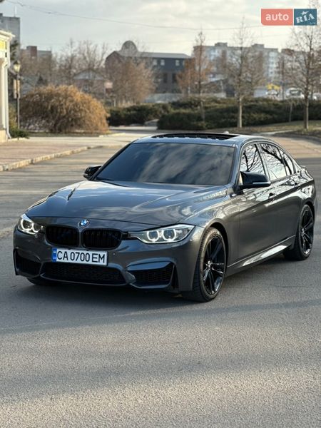 Седан BMW 3 Series 2012 в Умані