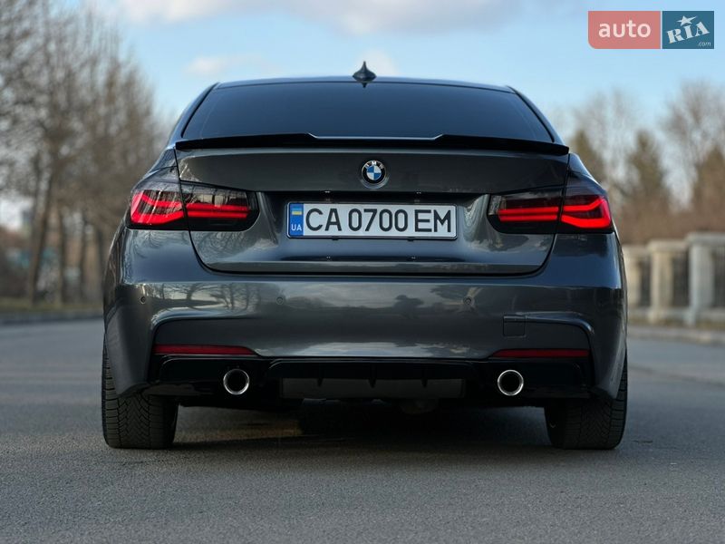 Седан BMW 3 Series 2012 в Умані