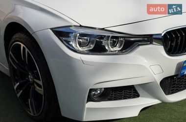 Седан BMW 3 Series 2017 в Киеве