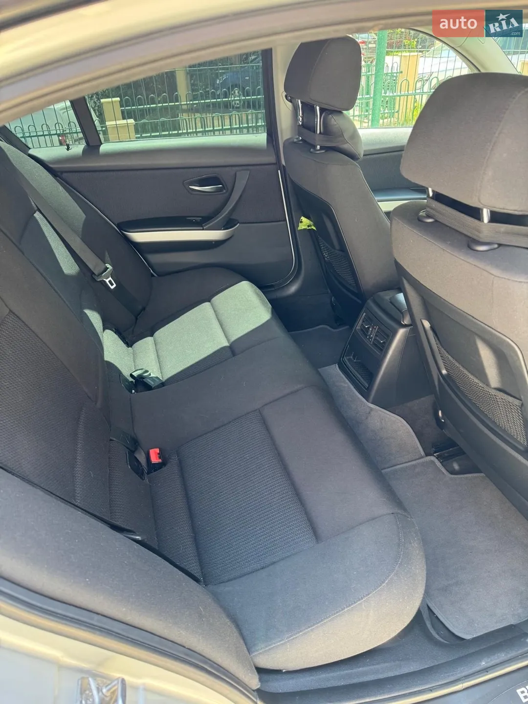 2010 BMW 3er - мініатюра 11