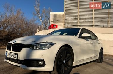 Седан BMW 3 Series 2018 в Киеве