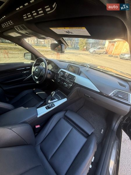 Седан BMW 3 Series 2016 в Киеве