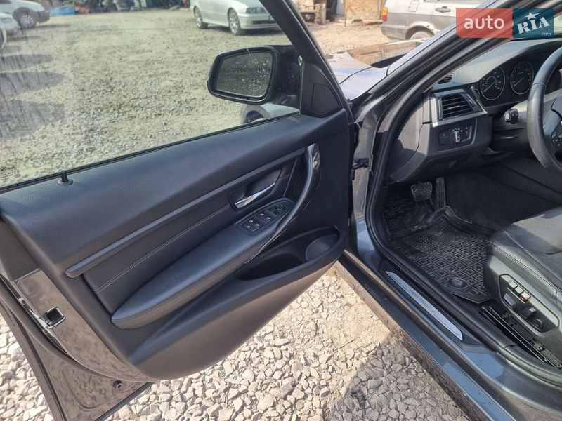 Седан BMW 3 Series 2013 в Кременце