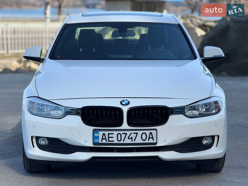Седан BMW 3 Series 2015 в Днепре