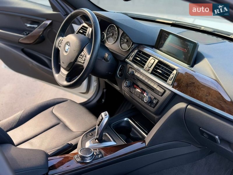 Седан BMW 3 Series 2015 в Днепре