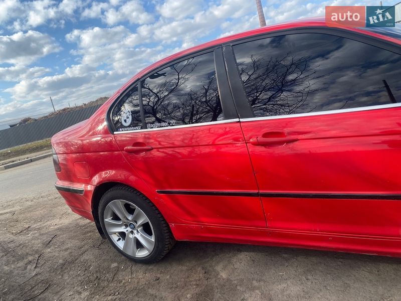 Седан BMW 3 Series 2000 в Тальном