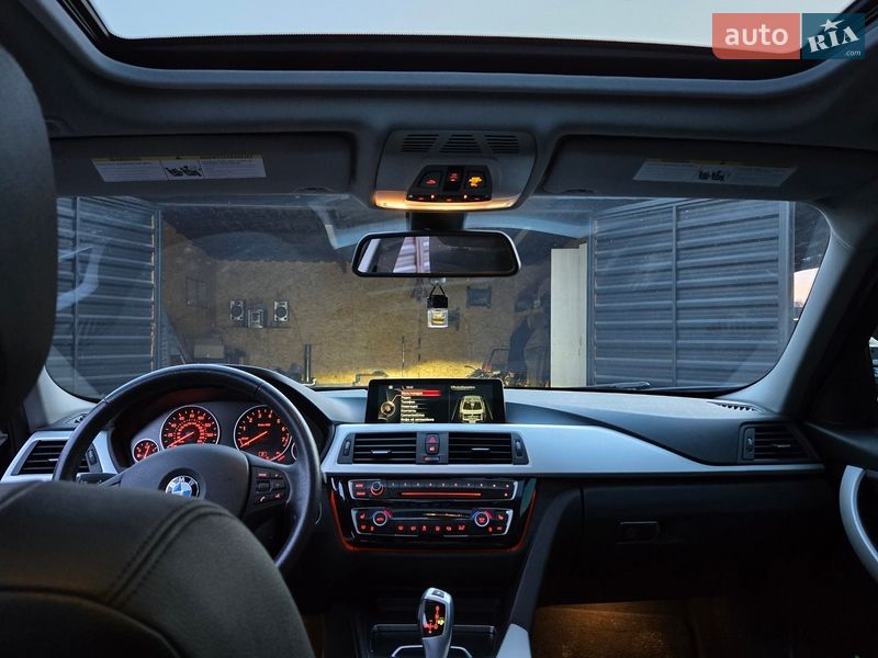 Седан BMW 3 Series 2016 в Луцке