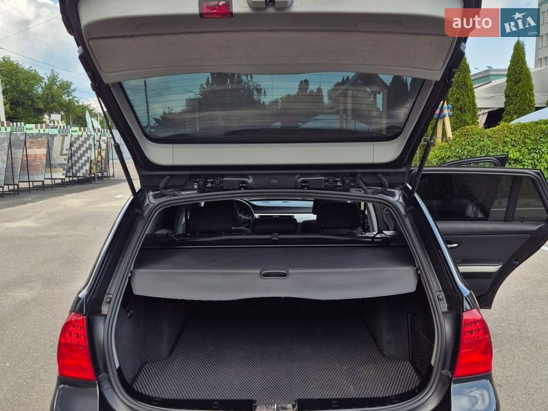 Универсал BMW 3 Series 2010 в Киеве