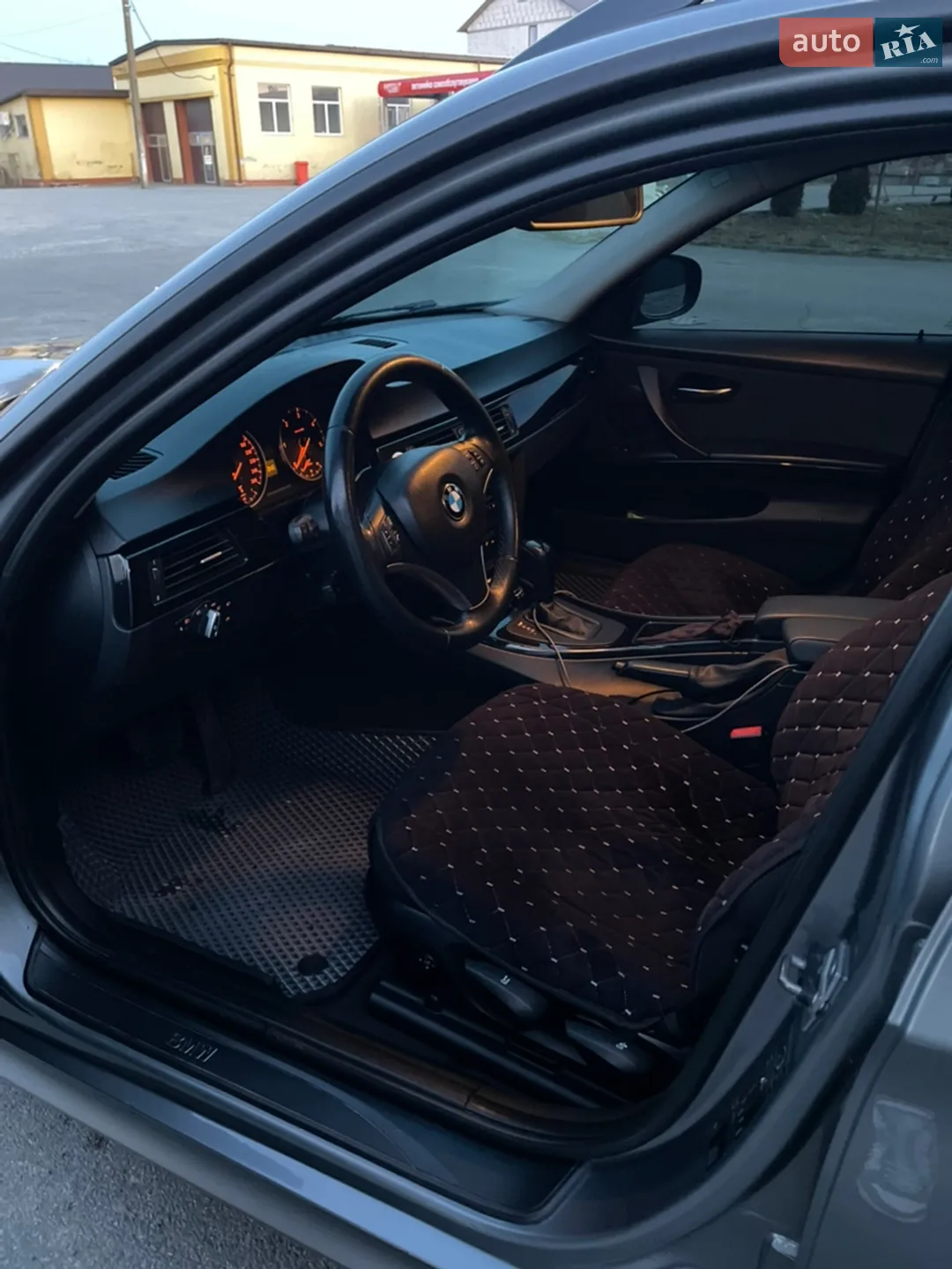 2010 BMW 3er - мініатюра 8