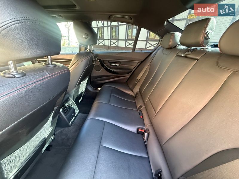 Седан BMW 3 Series 2013 в Ровно