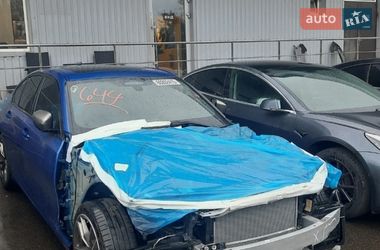 Седан BMW 3 Series 2021 в Києві