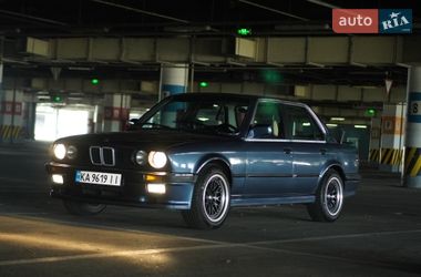 Седан BMW 3 Series 1985 в Києві