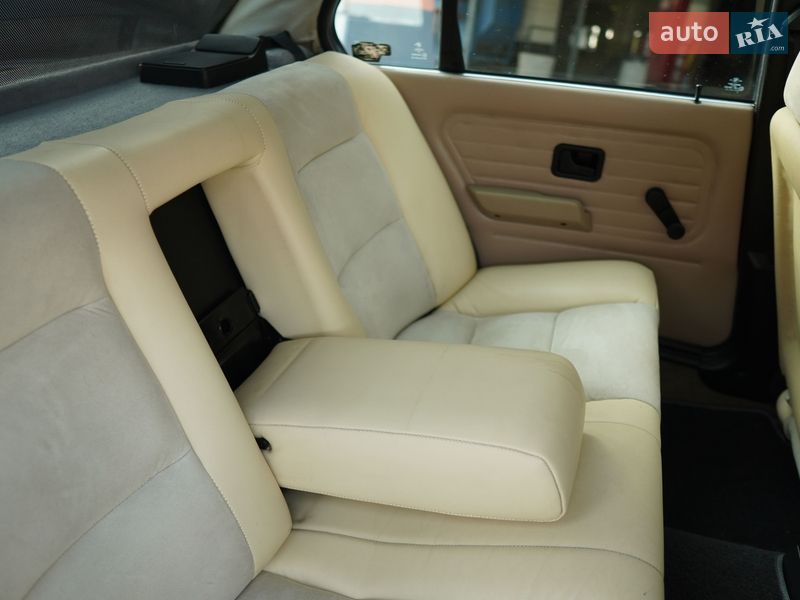 Седан BMW 3 Series 1985 в Киеве