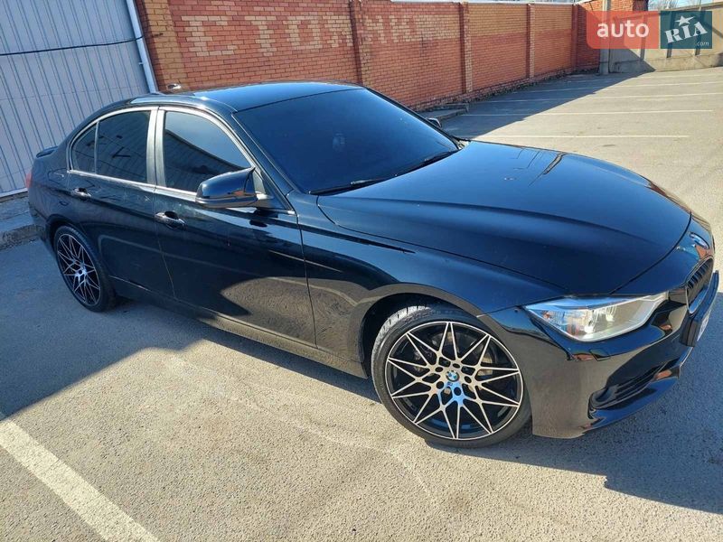 Седан BMW 3 Series 2013 в Кривому Розі