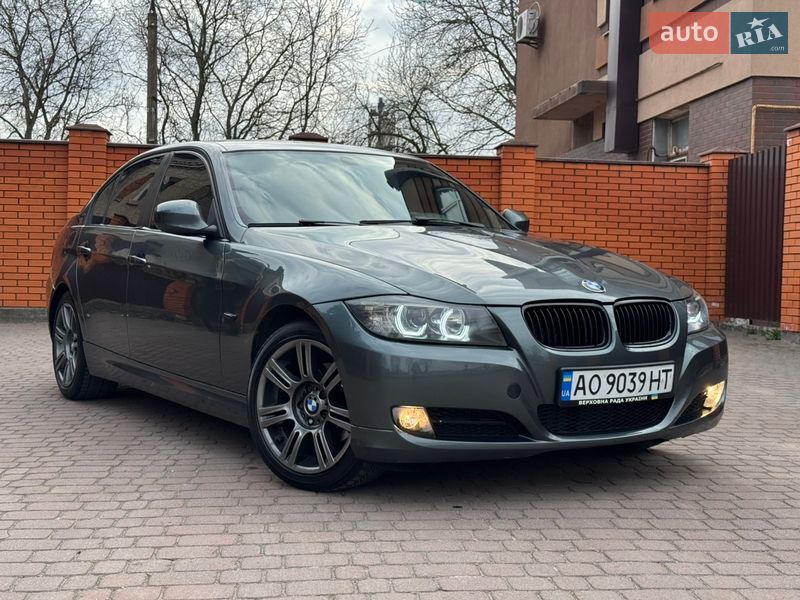 Седан BMW 3 Series 2009 в Хмельницком