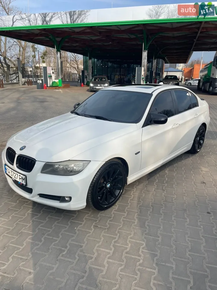 2010 BMW 3er - мініатюра 18