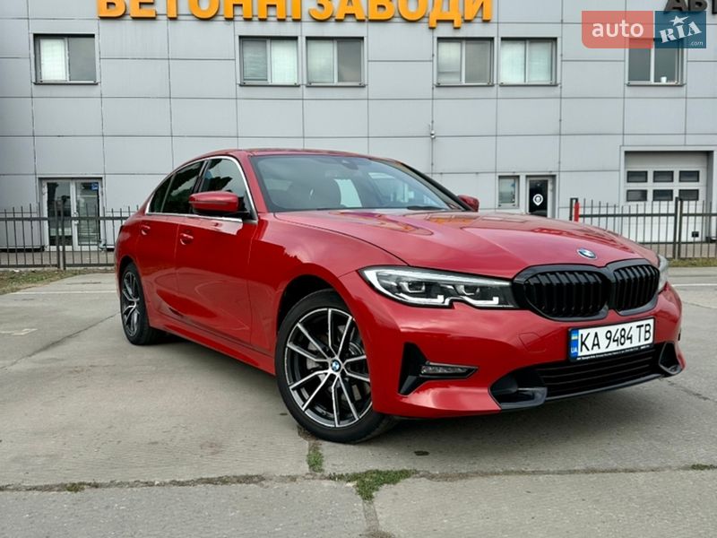 Седан BMW 3 Series 2022 в Киеве