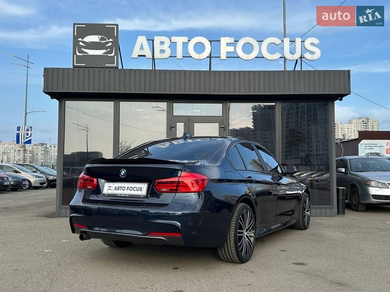 Седан BMW 3 Series 2016 в Киеве