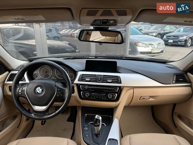 Седан BMW 3 Series 2016 в Киеве