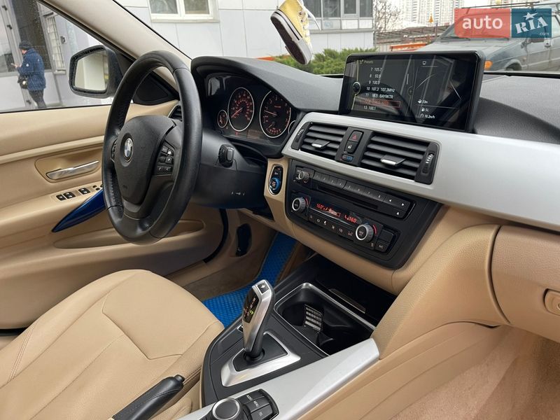 Седан BMW 3 Series 2012 в Киеве