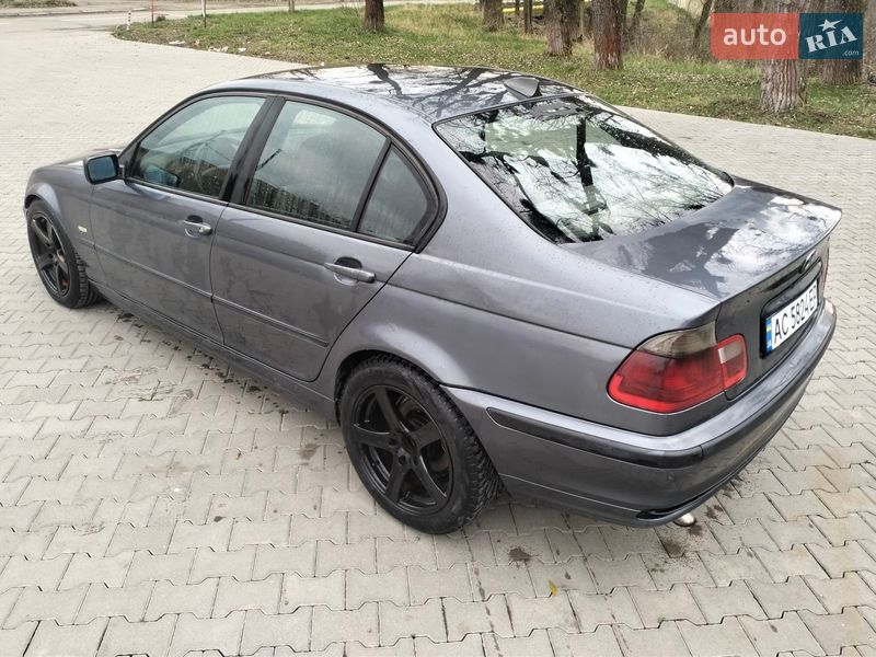 Седан BMW 3 Series 2001 в Черновцах