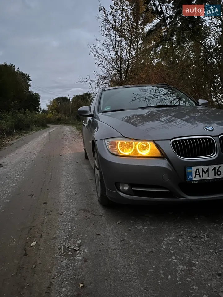2011 BMW 3er - мініатюра 8