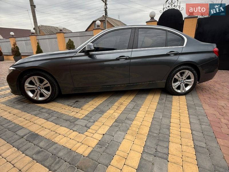 Седан BMW 3 Series 2017 в Фастові