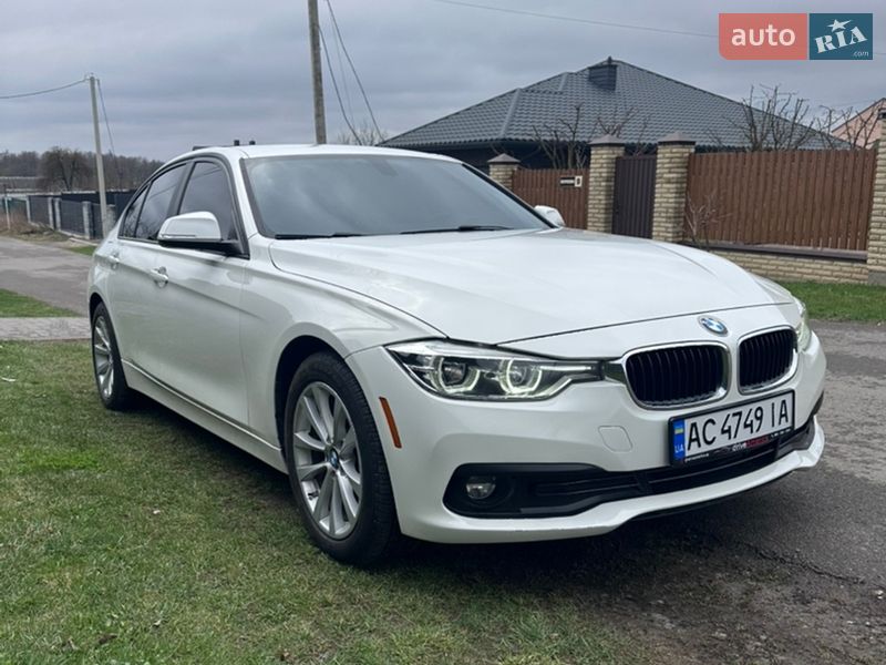 Седан BMW 3 Series 2017 в Луцке