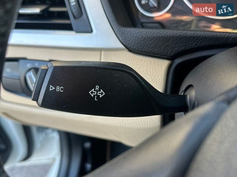 Седан BMW 3 Series 2017 в Луцке