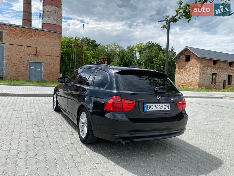 Універсал BMW 3 Series 2011 в Бориславі