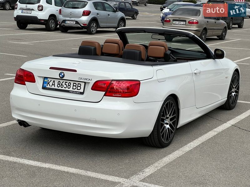 Кабриолет BMW 3 Series 2010 в Киеве фото 7 Кабриолет BMW 3 Series 2010 в Киеве