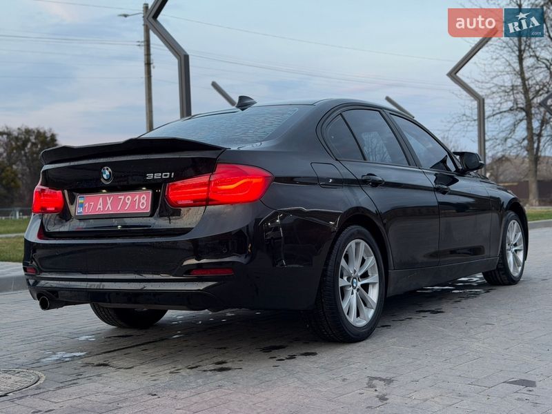 Седан BMW 3 Series 2017 в Лубнах