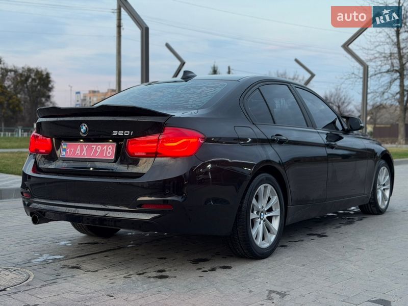 Седан BMW 3 Series 2017 в Лубнах