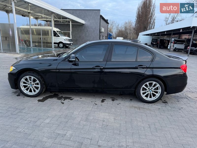 Седан BMW 3 Series 2017 в Лубнах