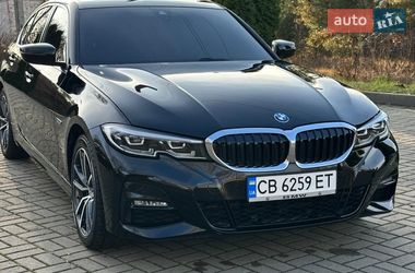 Седан BMW 3 Series 2022 в Киеве