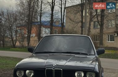 Седан BMW 3 Series 1986 в Синельниково