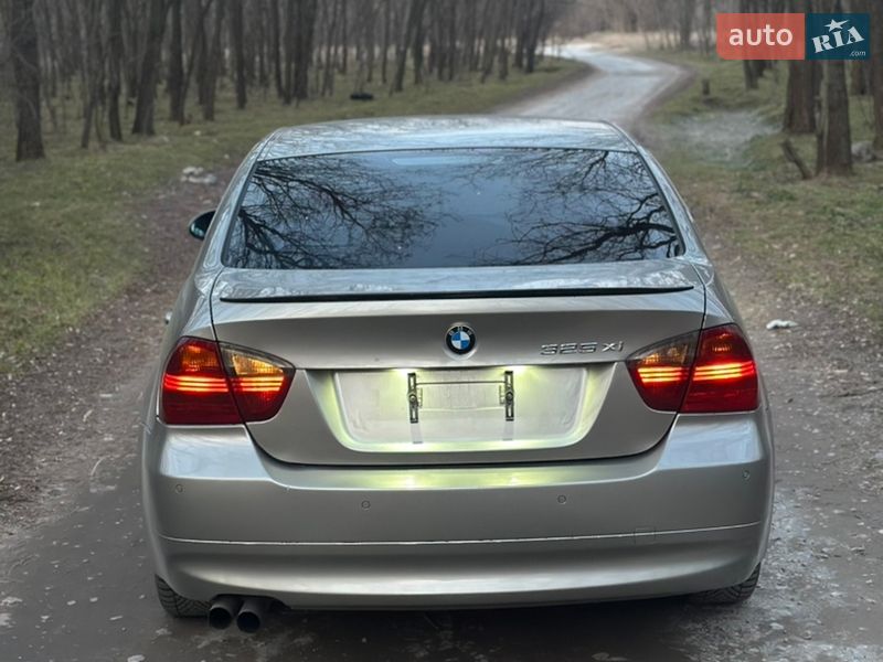 Седан BMW 3 Series 2007 в Каменском