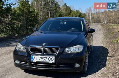 Седан BMW 3 Series 2005 в Ямпілю