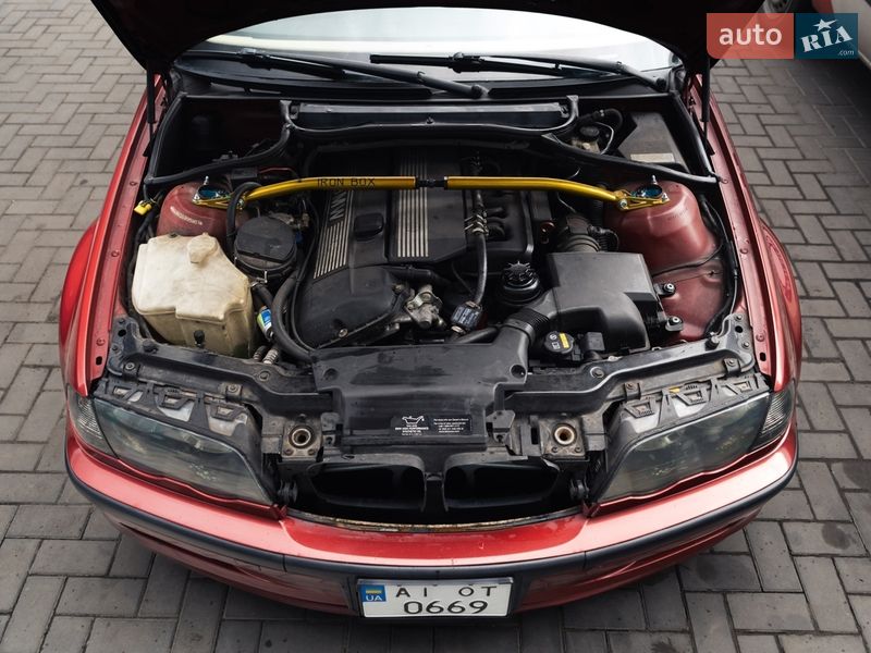 Седан BMW 3 Series 1999 в Кременчуге
