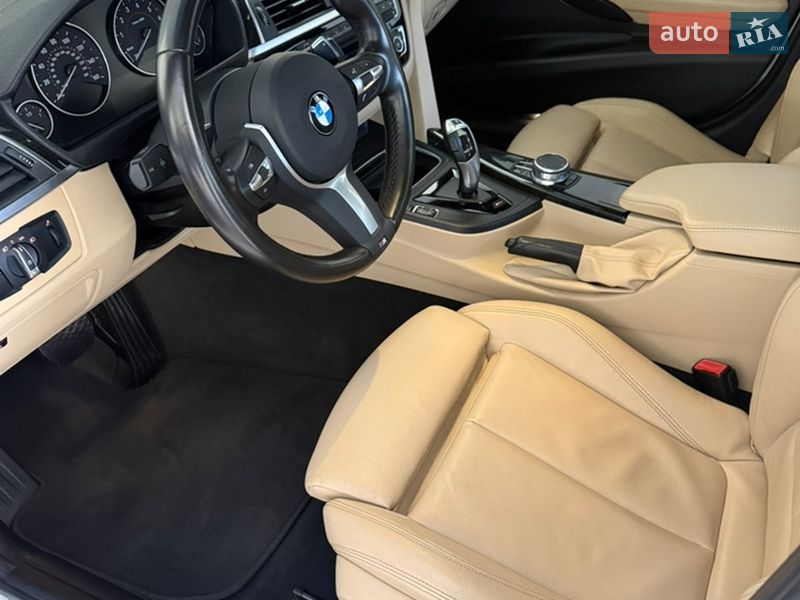 Седан BMW 3 Series 2017 в Ужгороді