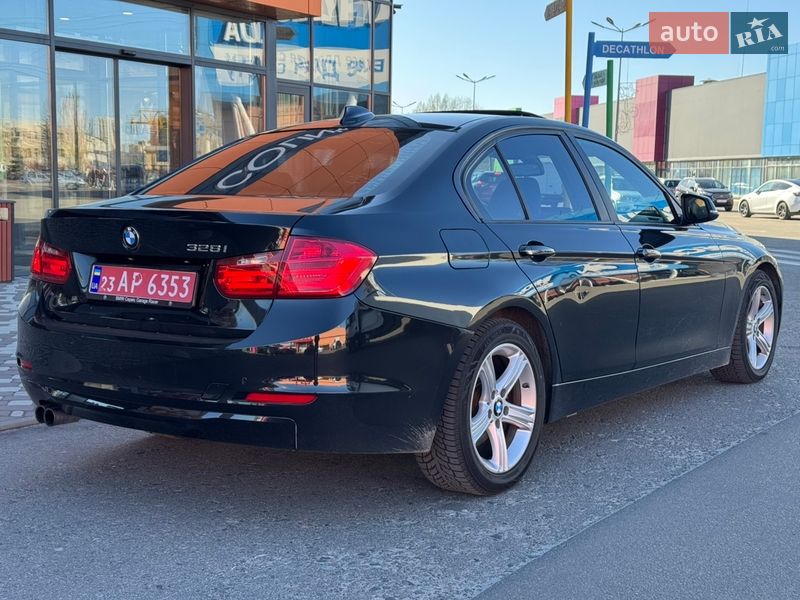 Седан BMW 3 Series 2013 в Киеве