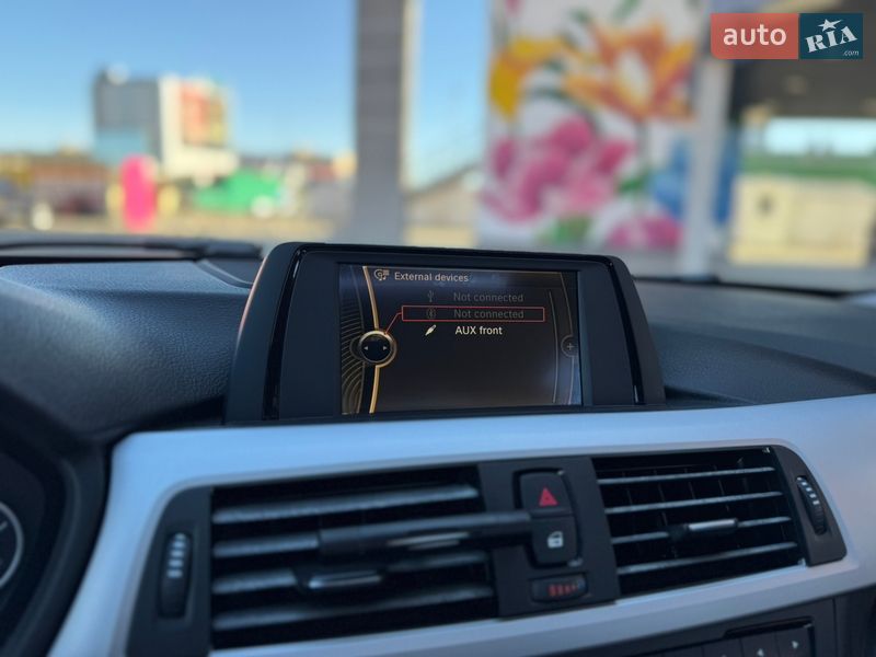 Седан BMW 3 Series 2013 в Киеве