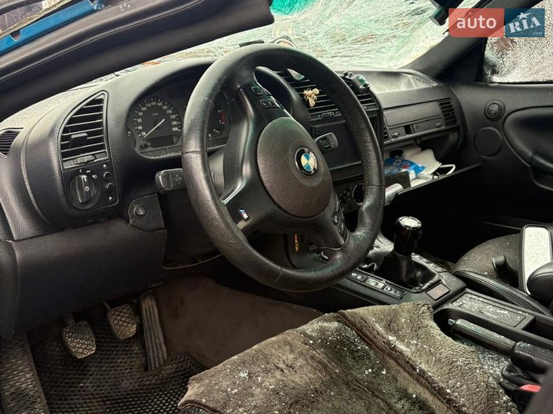 Седан BMW 3 Series 1991 в Охтирці