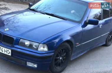 Седан BMW 3 Series 1995 в Одесі