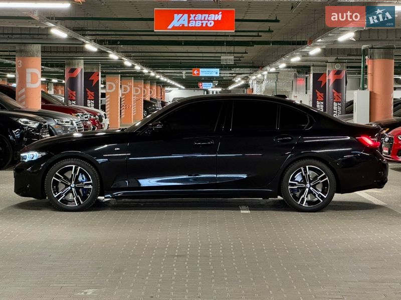 Седан BMW 3 Series 2025 в Киеве