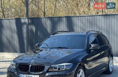 Універсал BMW 3 Series 2010 в Чернівцях