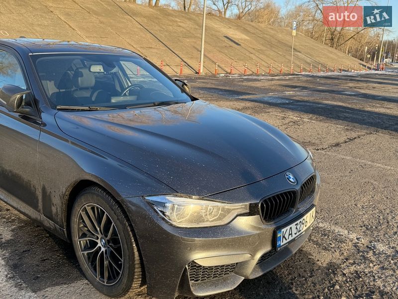 Седан BMW 3 Series 2015 в Киеве