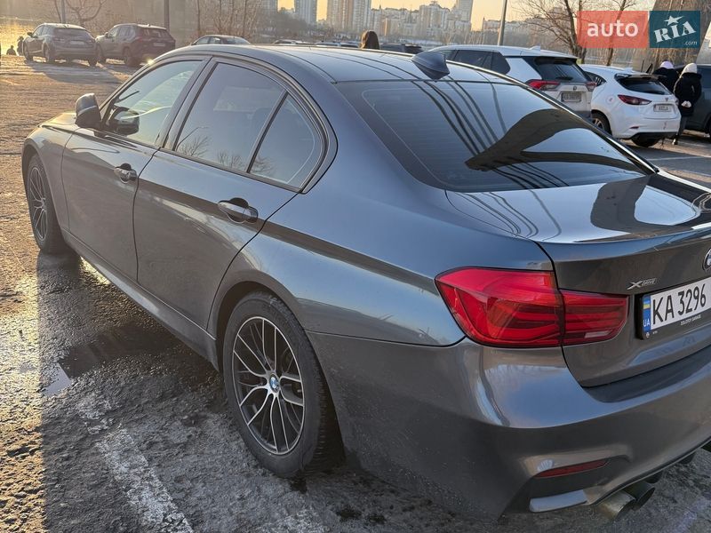 Седан BMW 3 Series 2015 в Киеве