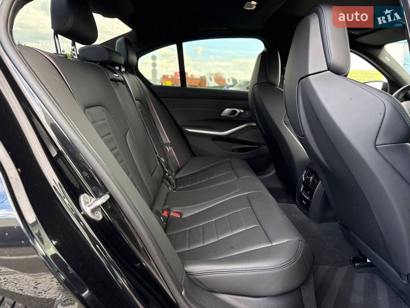 Седан BMW 3 Series 2025 в Киеве